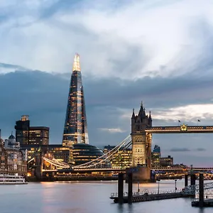 Shangri-la The Shard, ***** Londres